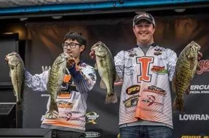 国际钓法用什么竿,为什么传统钓比台钓厉害