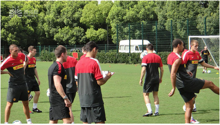 上海足球场人造草坪推荐,上海哪里有足球场草坪