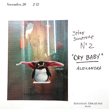 他把12个前女友做成了高跟鞋