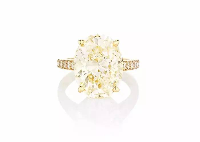 范冰冰踏上戛纳红毯的那一刻,范冰冰最浪漫的戛纳行