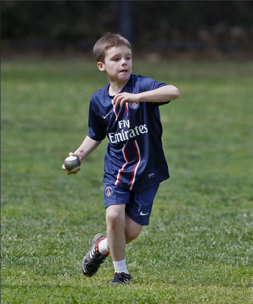 论“重女轻男”我只服贝克汉姆，看他家的三个儿子都成了摆！设！