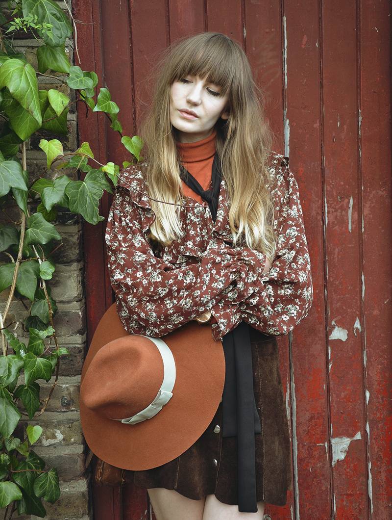 一出门就撞包，不如一个有故事的包包