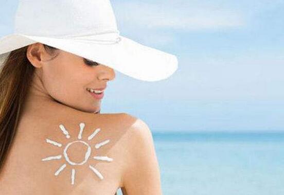 夏季脸上干燥脱皮怎么办啊,夏季皮肤瘙痒干燥脱皮怎么办