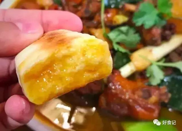 土豆和鸡一家亲，突然插了个杠子馍，这情况可就复杂了……