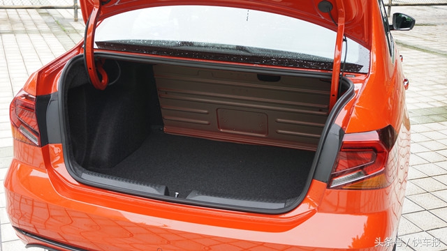 试驾捷达时尚款车,试驾新捷达2016