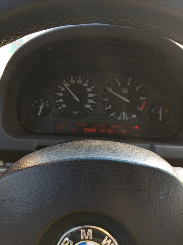 买宝马x53.0t真实油耗多少,x5宝马2021款2.0和3.0油耗