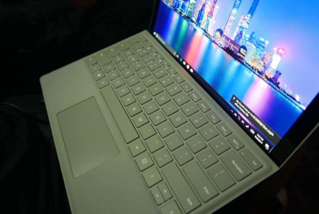 微软surfacepro4抖屏,微软surfacepro8拆机