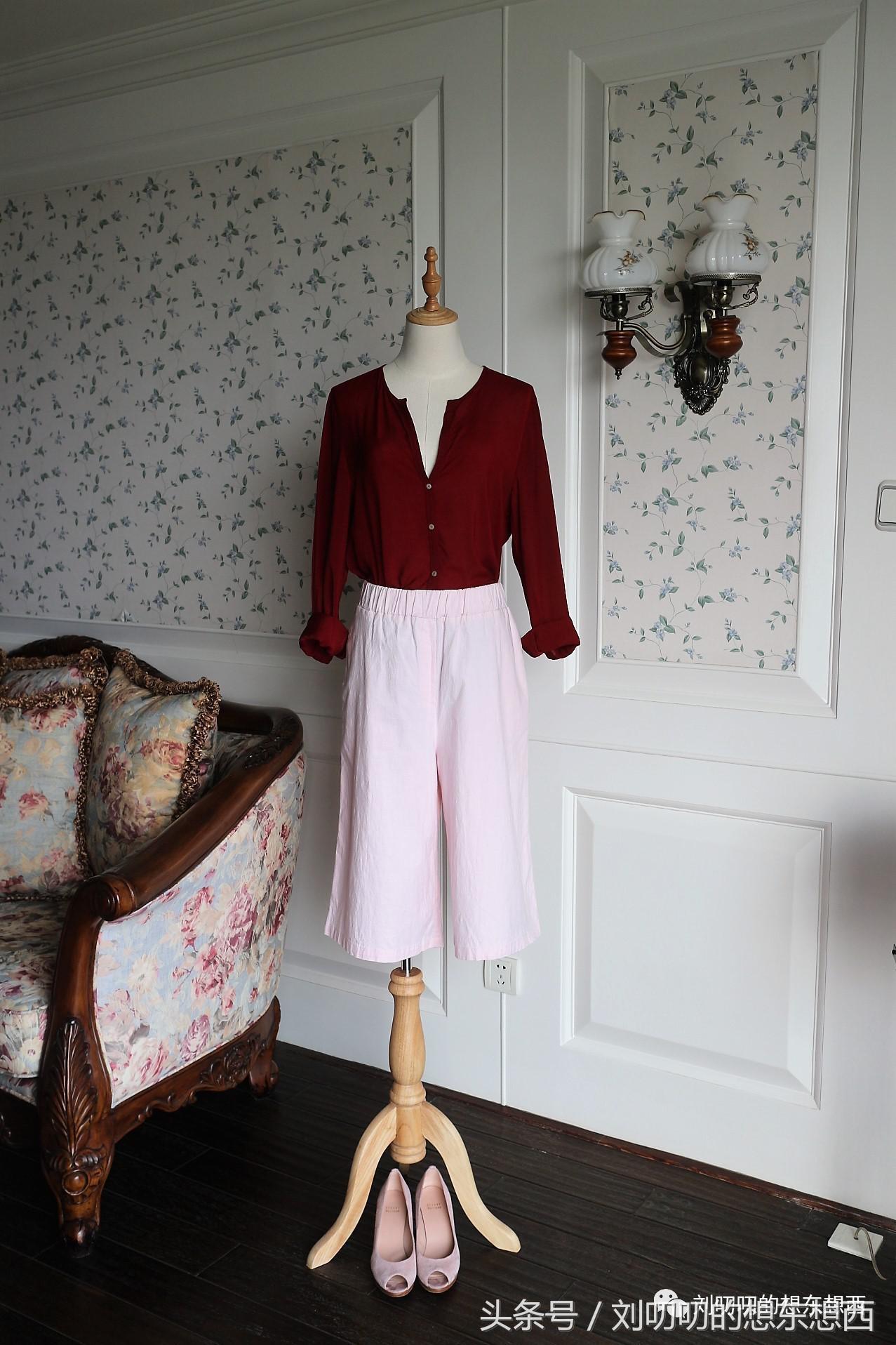 一身红可以很霸气也可以很妖娆-一日一Look素色衬衫四