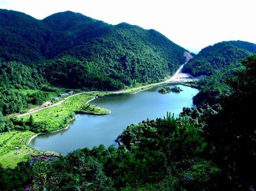 赣州安远三百山磁悬浮,赣州安远三百山旅游攻略