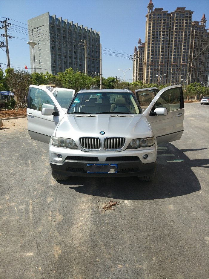 行驶了30万公里的宝马x5,买宝马x53.0t真实油耗多少