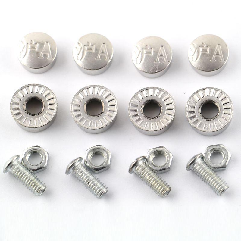 车牌照螺丝没上齐扣分吗,车牌照只装两个螺丝被扣12分