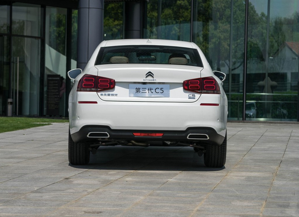 新款东风雪铁龙C5，能否扭转颓势帮抢回一点销量吗？