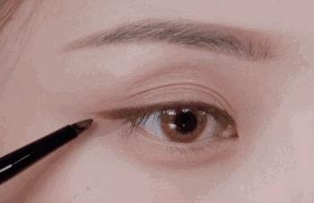 pony年底妆容教程,pony新妆素人改造