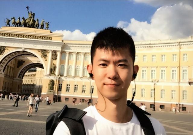 明明可以靠脸吃饭偏要靠才华饿死,明明可以靠脸吃饭却选择了干餐饮