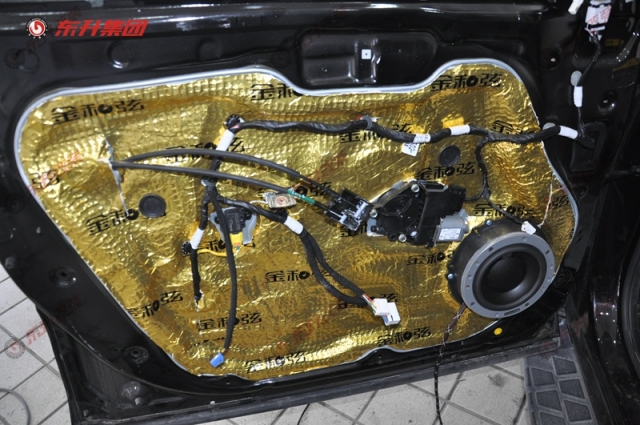 11年起亚霸锐音响改装,起亚霸锐音响改装