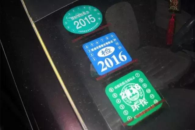 开车遇到丧葬队伍是好是坏,开车遇到丧事要注意哪些