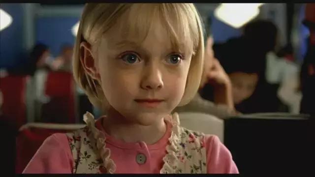 19岁爆红好莱坞女星,好莱坞巨星戛纳电影节红毯