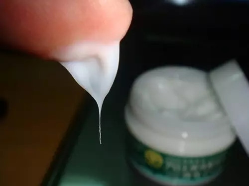 保湿效果好的平价面霜,清爽吸收快的面霜