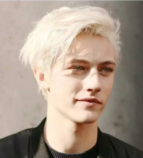 男生笑起来特别的丑怎么办,你长这么漂亮为什么却老说自己丑