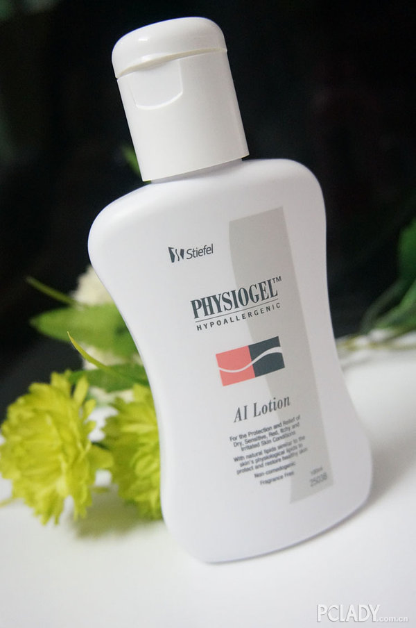 夏天皮肤干燥起皮用热水洗脸,夏天不拒绝油腻的小妙招