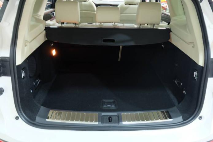 2017年众泰t700顶配评测,众泰t700是什么发动机