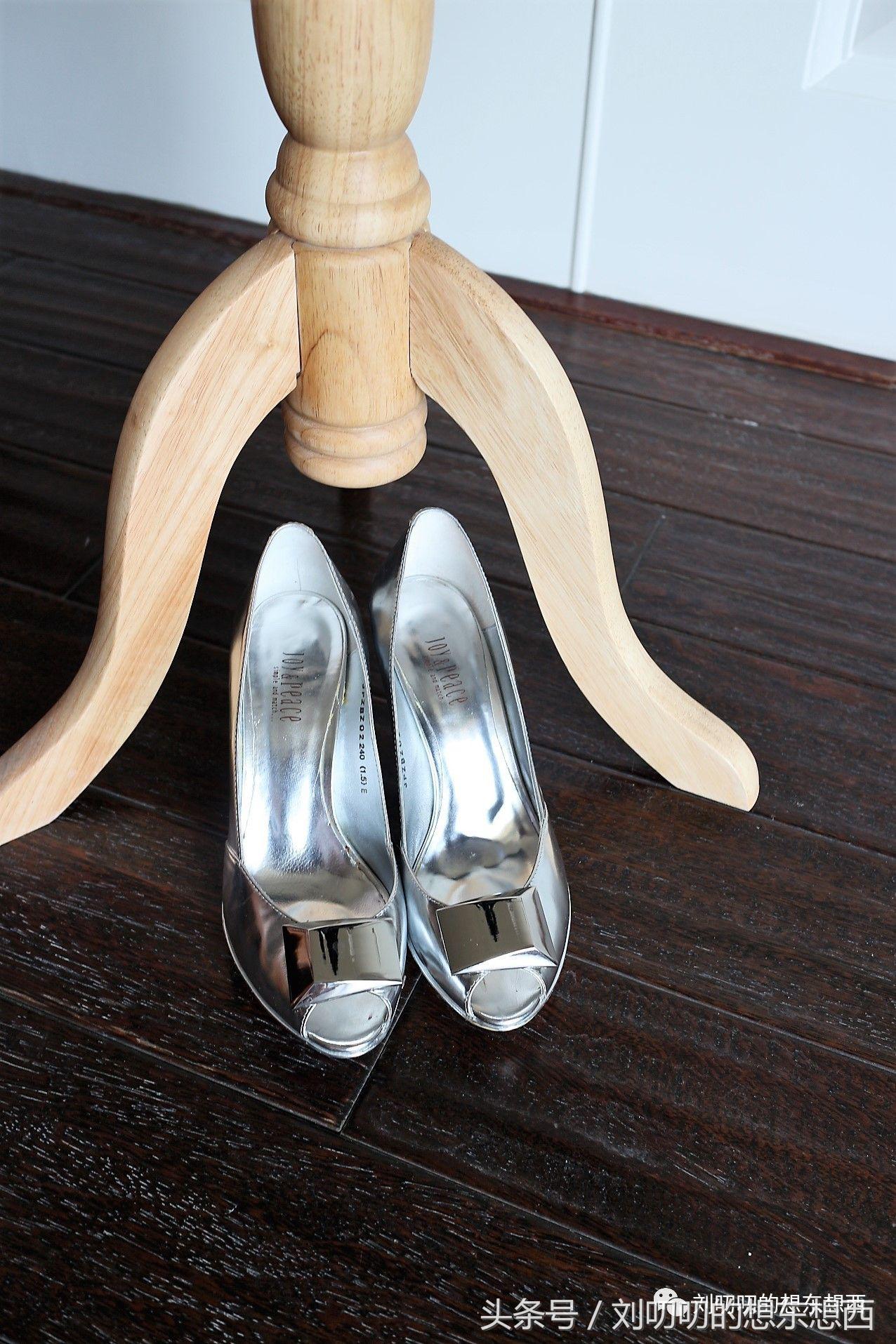 如何把严肃的正装西服穿出不羁感-一日一Look之黑白配二