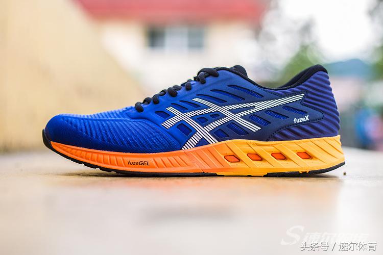 怎样选合适的asics跑鞋,asics亚瑟士最好的跑鞋