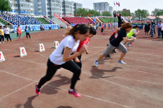 青春无畏逐梦扬威运动会主题展示,哈工程运动会记录
