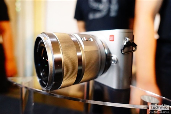 最硬资讯｜小蚁微单相机正式发布；罗永浩微博透露T3发布时间；《仙剑7》已正式立项；AMDZen架构移动处理器明年中旬上市