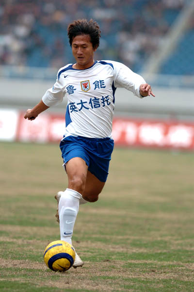 重温峥嵘岁月感悟百年沧桑,山东鲁能泰山2006夺冠现场