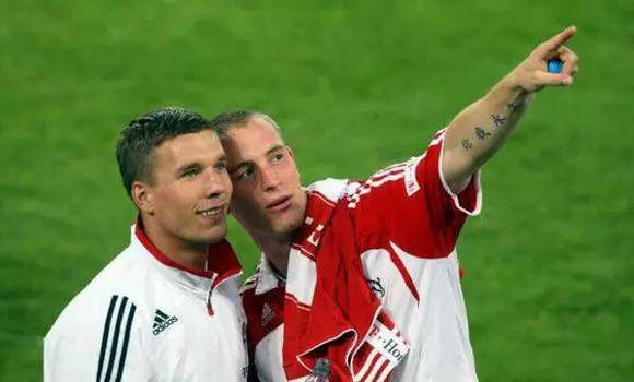 有藏文纹身的球星,有汉字纹身的球星