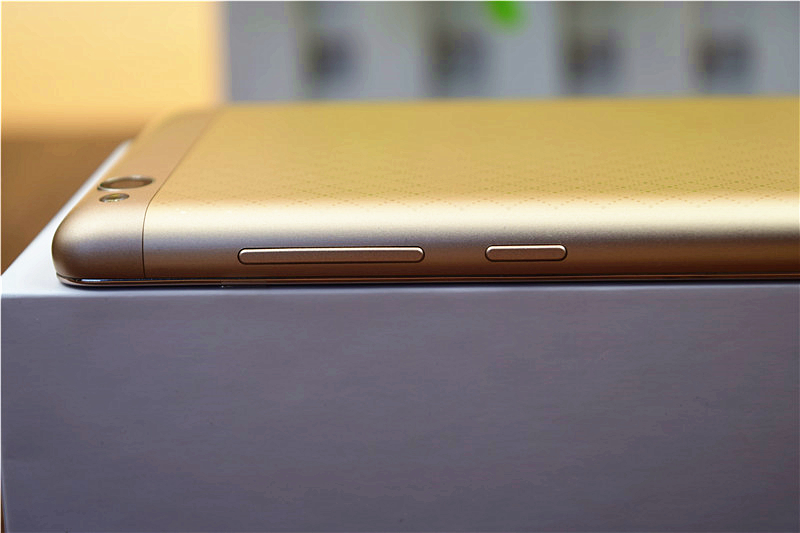 小米最新款性价比高手机,小米新款性价比超高的手机