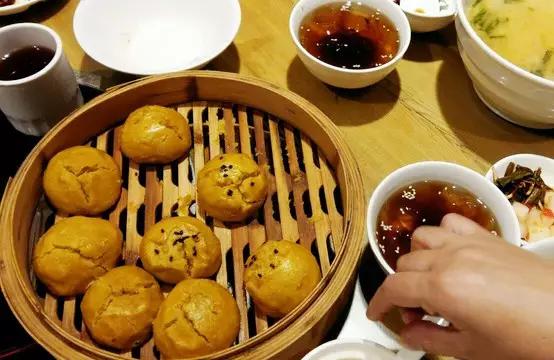 贵阳吃货推荐的美食观山湖小吃街,贵阳威清路美食推荐