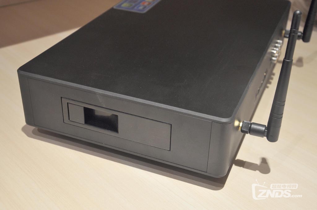 芝杜z1000pro和开博尔q10哪个好,开博尔8k评测