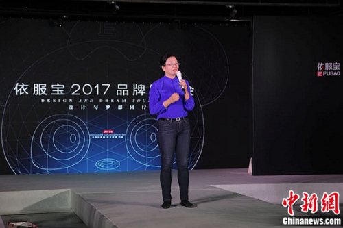 西装职业装现货团体定制源头工厂,专业定制校服职业装团体服装厂家