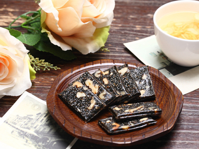 夏天能吃阿胶糕么,夏天怎样吃阿胶不上火