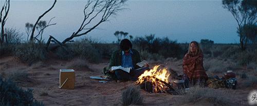 荒郊野岭孤男寡女下一句,荒郊野岭孤男寡女