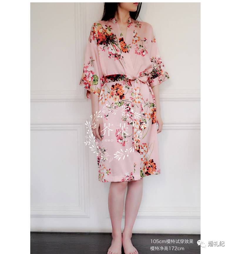 安以轩婚礼晨袍,安以轩陈荣炼婚礼晨袍