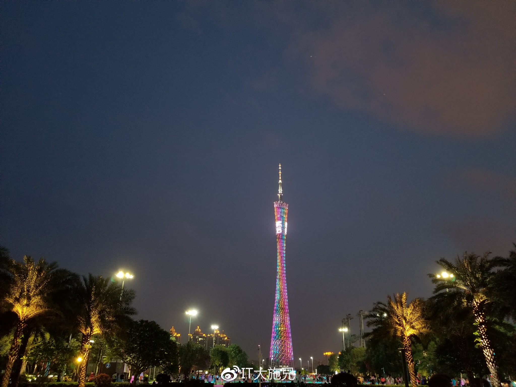 三星s8体验,三星s8轻奢版屏幕测试