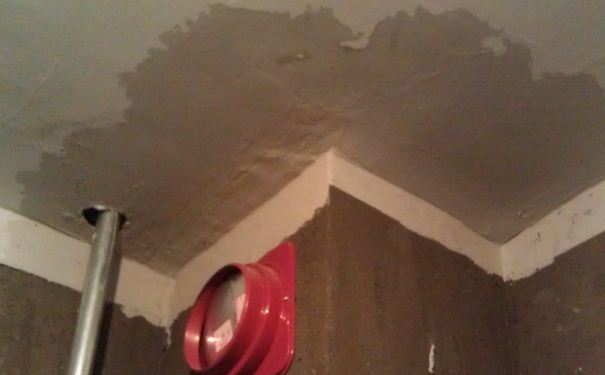 房顶漏水怎么找到漏水点,房顶下雨就漏水怎么找漏水点