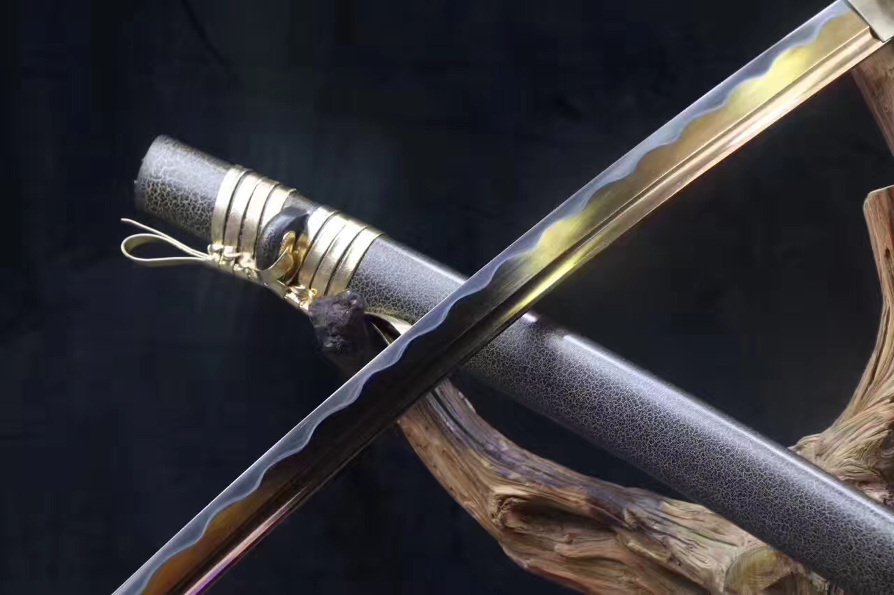 武士刀花纹钢和锰钢哪个好,武士刀锰钢和t10高碳钢