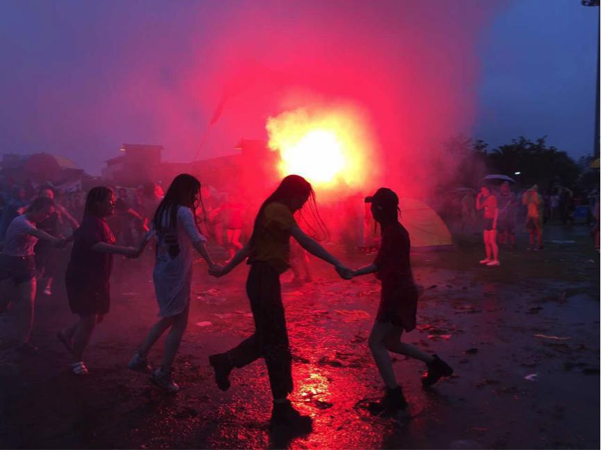 cf鑽夎帗鐩存挱褰曞儚,閲囪cf鑽夎帗