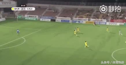 门将把球踢进自家球门匪夷所思,门将大脚直接踢进球门