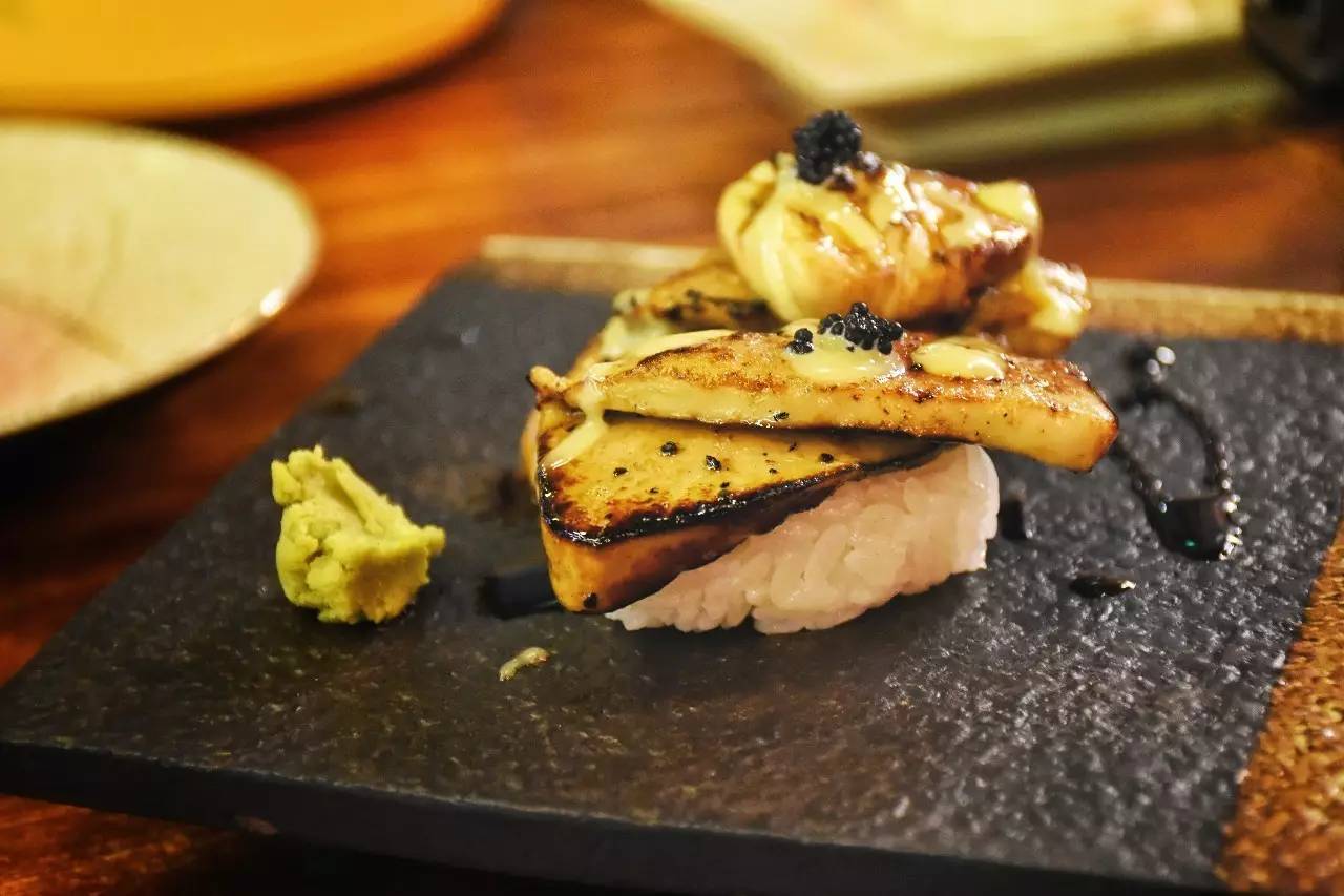 洛阳旋转餐厅自助餐日料,洛阳深夜食堂美食攻略