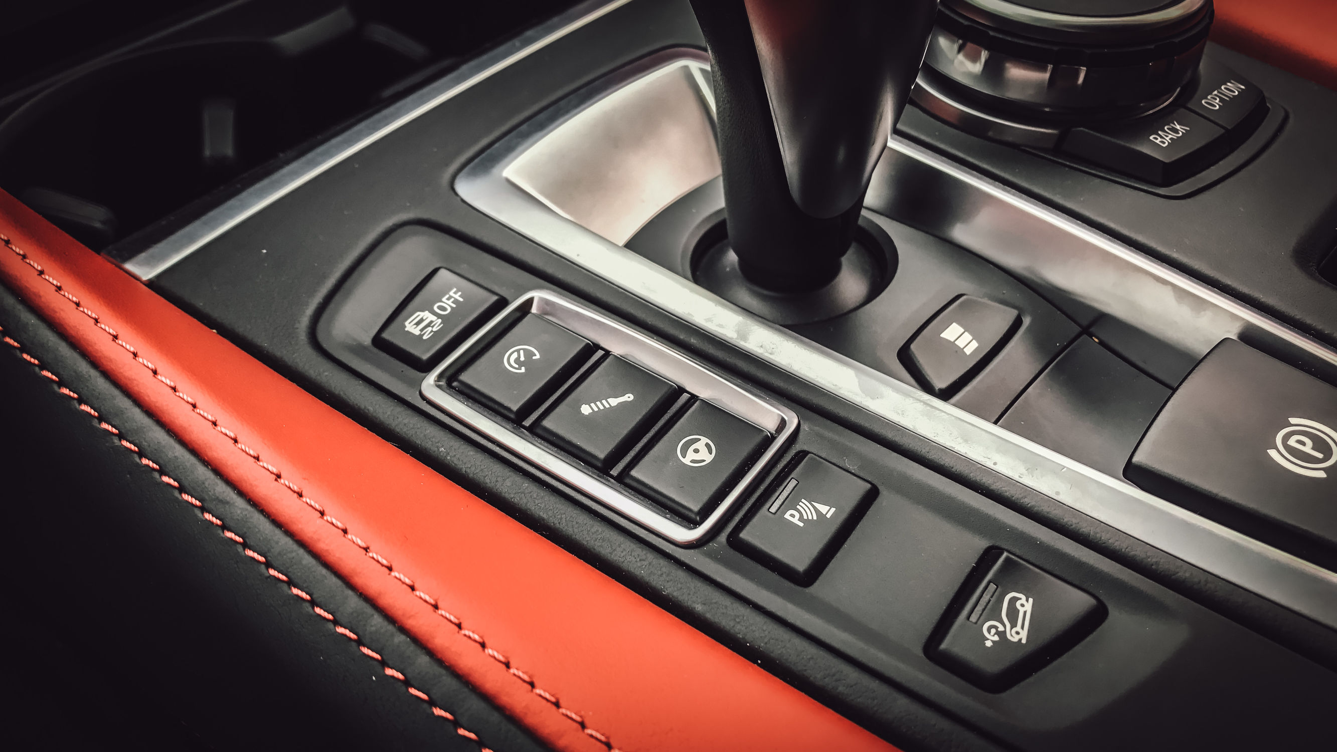 凶猛国产suv,凶狠的suv