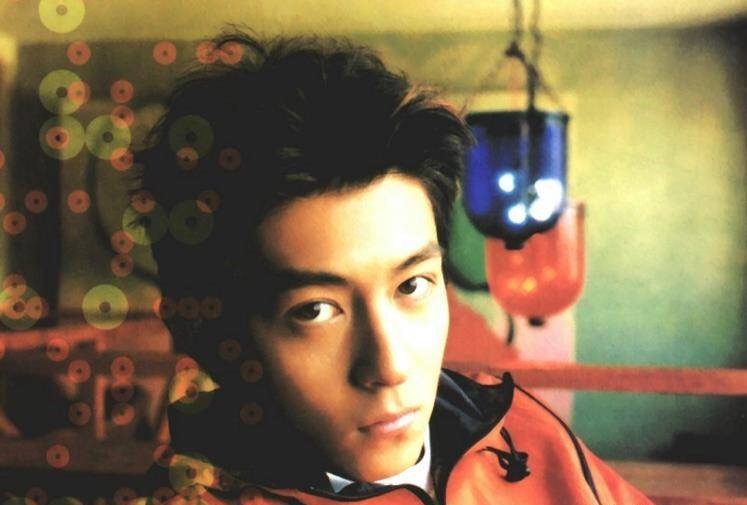 陈冠希当爸爸后变晒娃狂魔,陈冠希被曝当爸爸