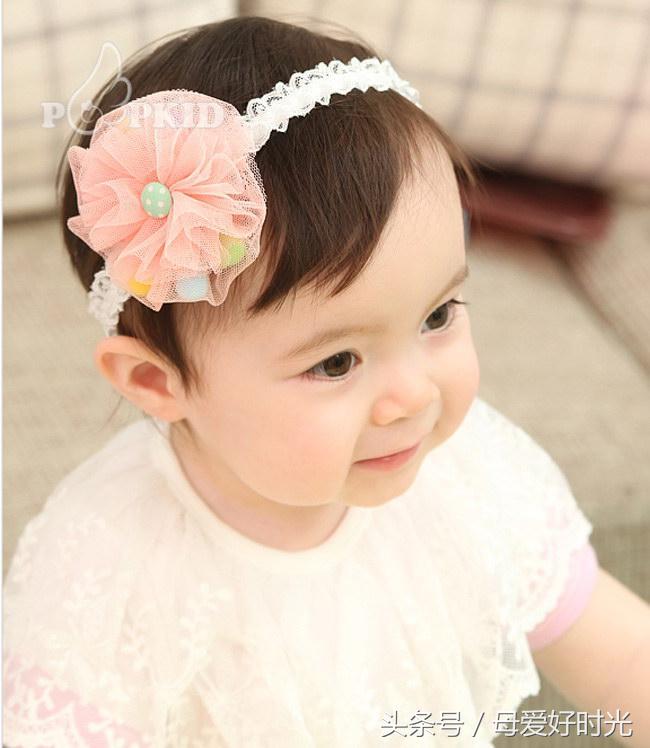 宝宝外阴有白色分泌物粘连,女宝宝外阴有白色粘连怎么回事