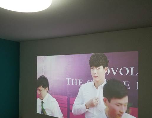 微鲸投影仪f1,微鲸投影仪的优缺点