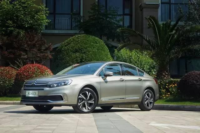 想跑滴滴拉货,想跑滴滴买个什么车最合适