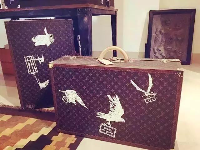 lv个性化定制产品是什么意思,lv个性化定制包包